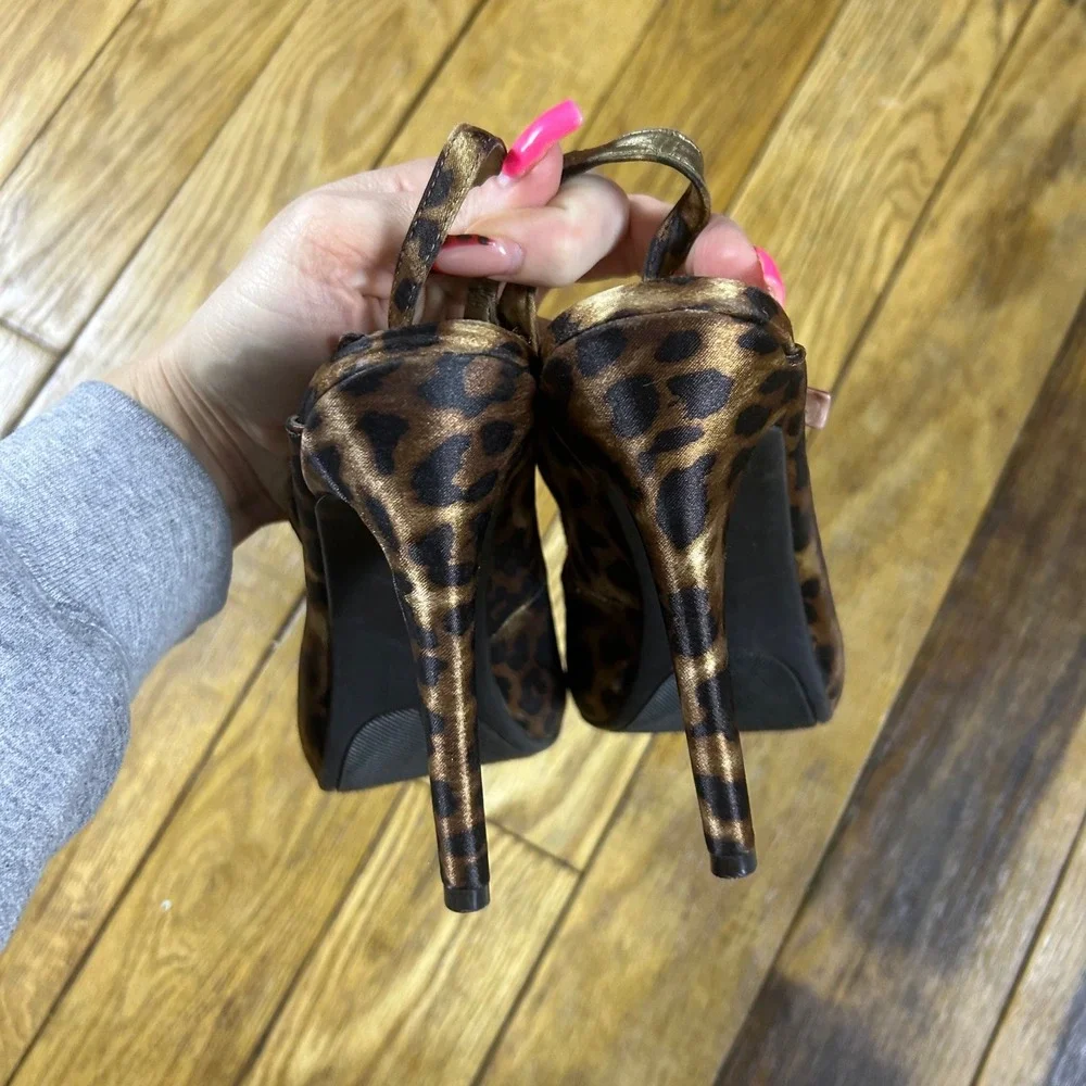 Worthington Leopard Print Peep Toe Stiletto Heels Ankle Strap Shoes Women Size 7